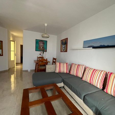 Playa Chica Apt With Terrace 100 M From The Sea بويرتو ذيل كارمين المظهر الخارجي الصورة