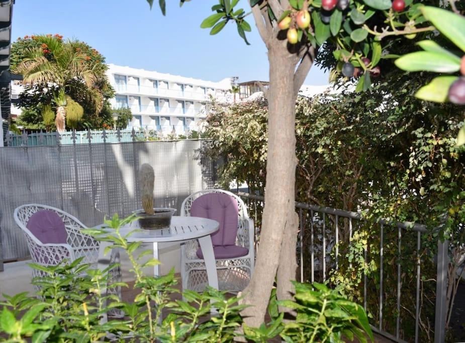 Playa Chica Apt With Terrace 100 M From The Sea بويرتو ذيل كارمين المظهر الخارجي الصورة