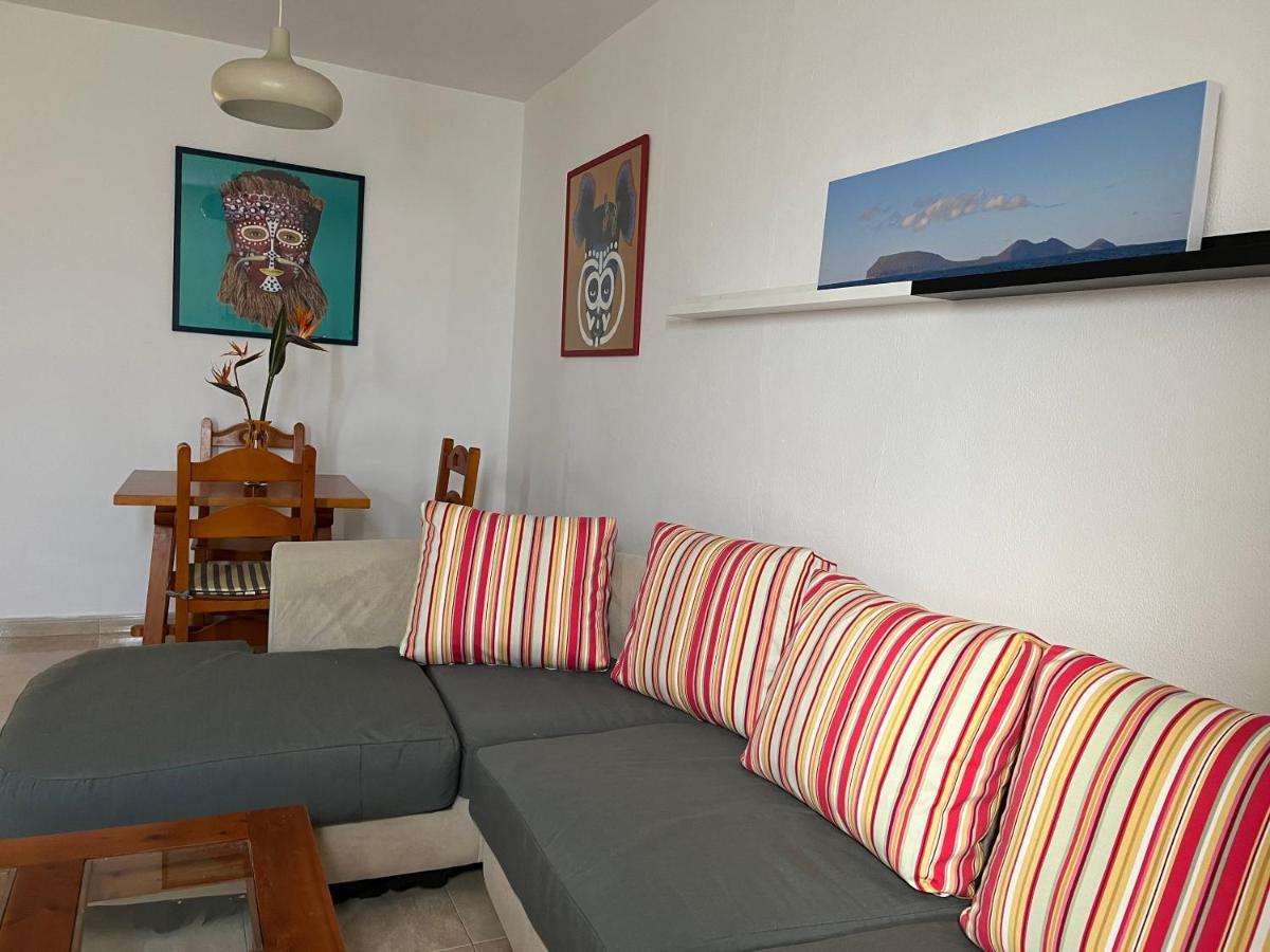 Playa Chica Apt With Terrace 100 M From The Sea بويرتو ذيل كارمين المظهر الخارجي الصورة